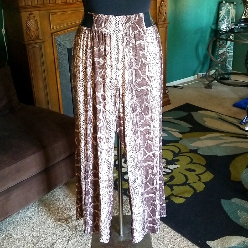 Inc Python Pant.